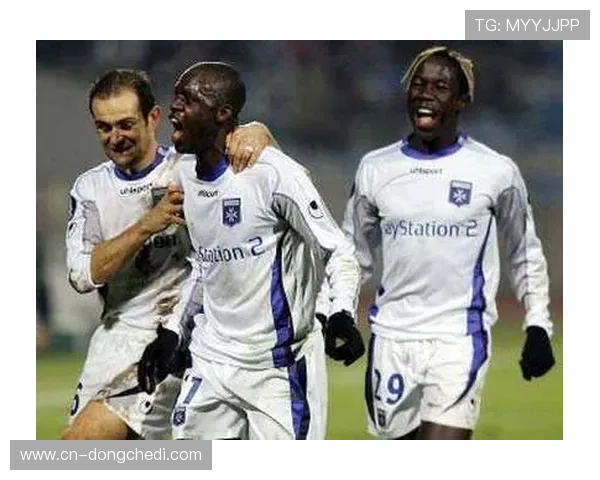 布雷斯特2-0欧塞尔，阿若克一传一射主导比赛