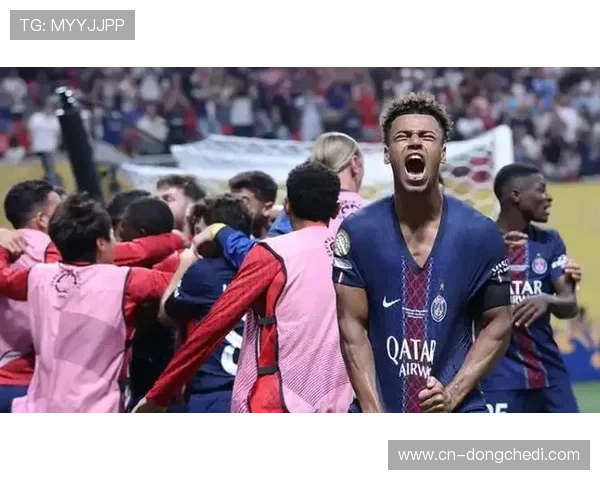 巴黎圣日耳曼点球大战毛巾事件发酵，被指心理战术干扰对手门将。